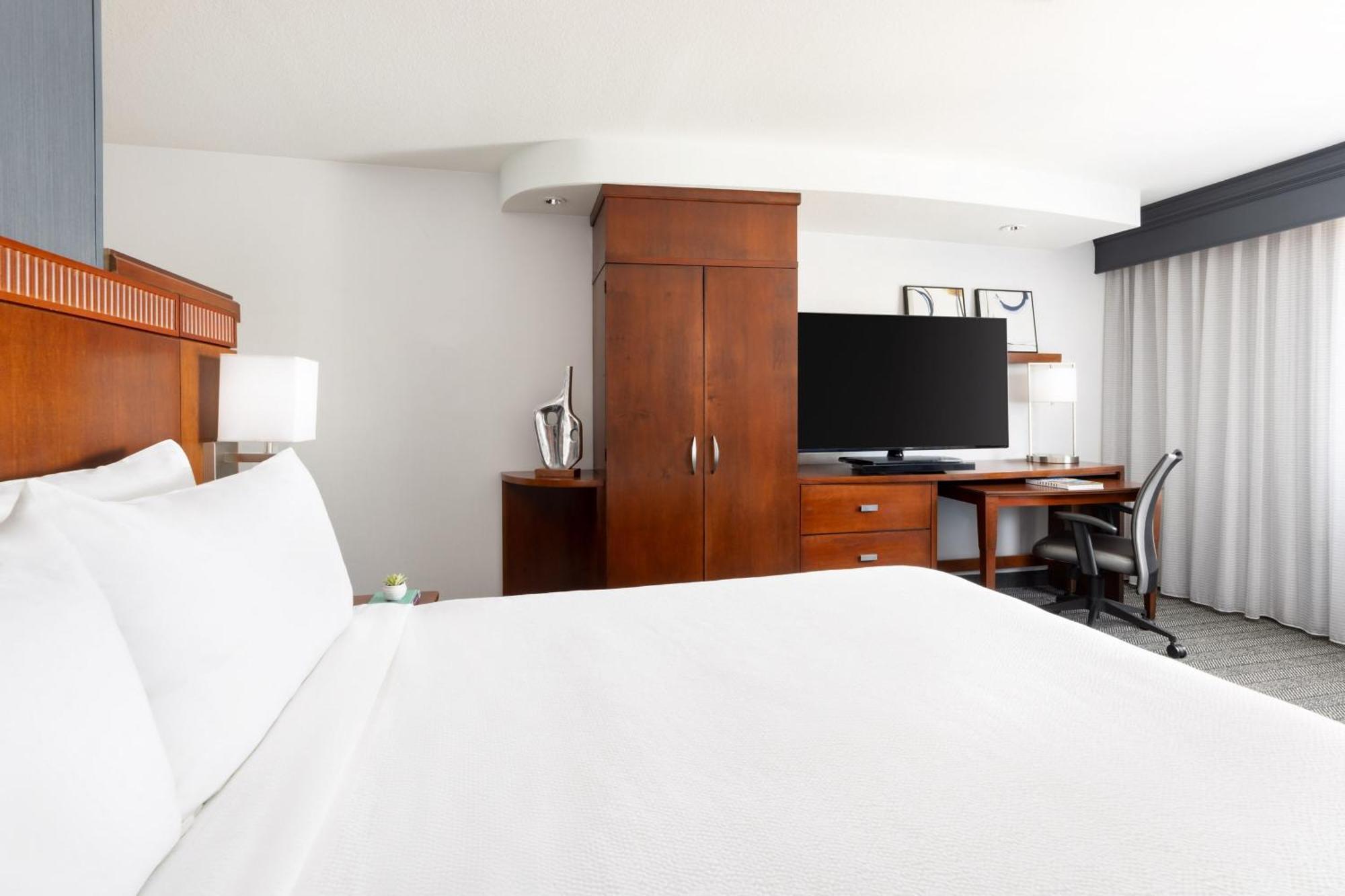 Courtyard By Marriott Las Vegas Stadium Area Bagian luar foto