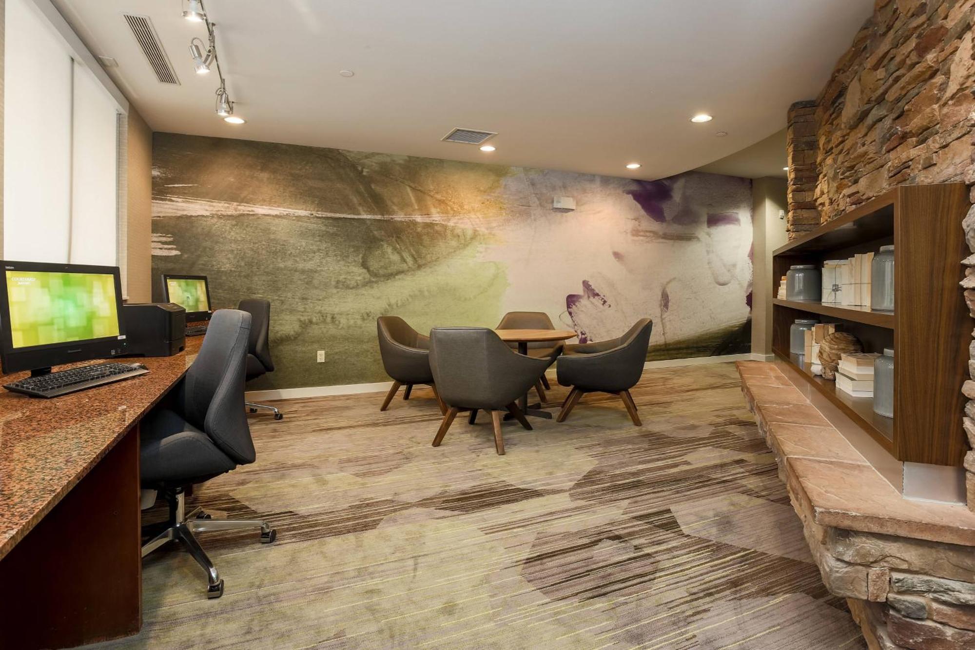 Courtyard By Marriott Las Vegas Stadium Area Bagian luar foto