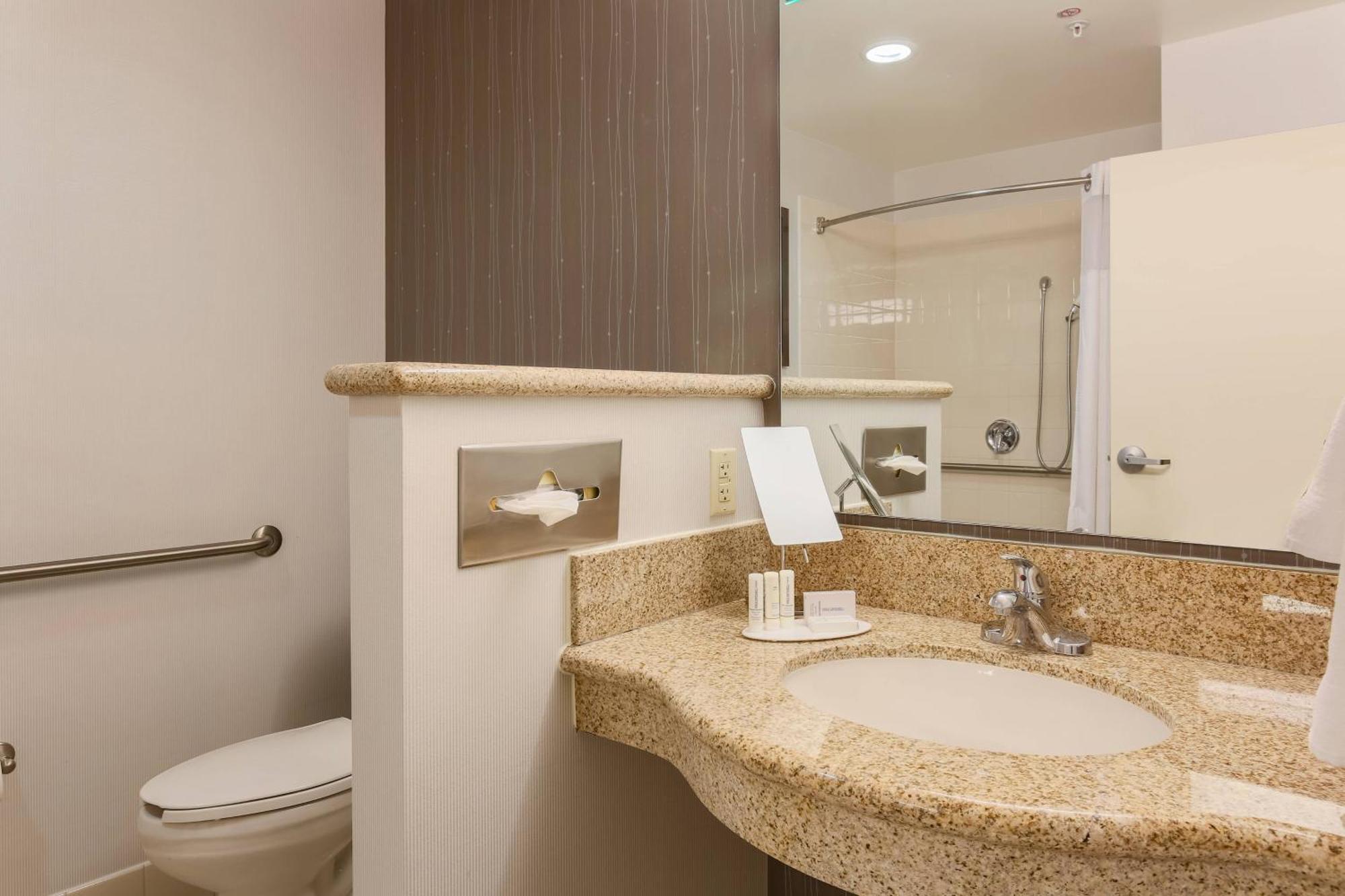 Courtyard By Marriott Las Vegas Stadium Area Bagian luar foto