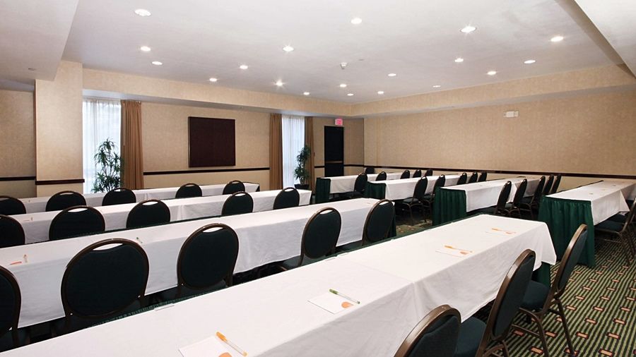 Courtyard By Marriott Las Vegas Stadium Area Bagian luar foto